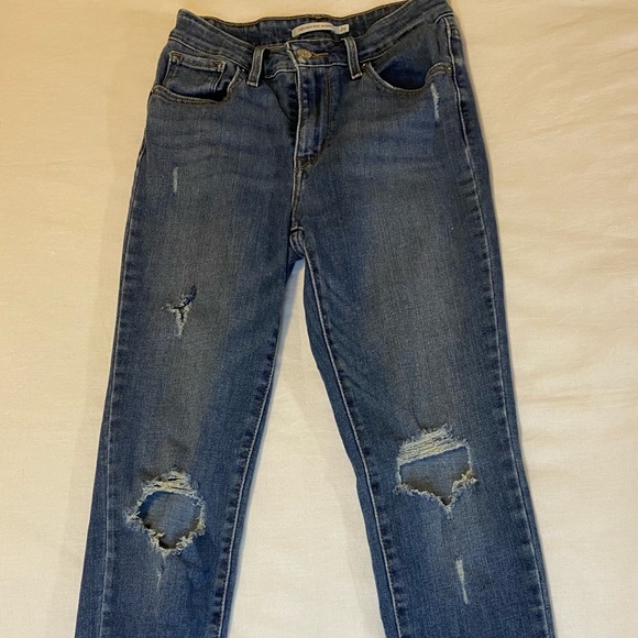 Levi Jeans: High Rise Skinny - Picture 3 of 4